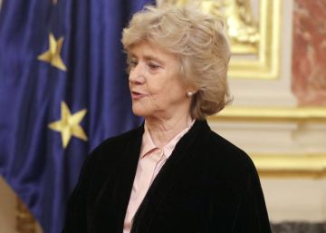 Soledad Becerril renuncia a continuar como Defensora del Pueblo