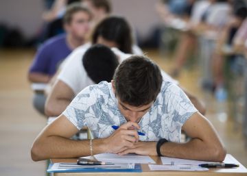 El Gobierno mantiene los umbrales de renta para acceder a las becas