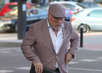 La juez imputa al comisario Villarejo por la agresión a la doctora Pinto La juez imputa al comisario Villarejo por la agresión a la doctora Pinto