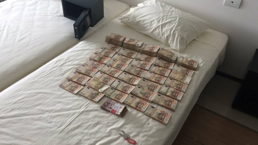 El dinero que apareció en la caja fuerte de Rodríguez Sobrino.