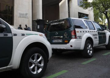 Cuatro detenidos por la venta de una menor por 5.000 euros y una furgoneta Cuatro detenidos por la venta de una menor por 5.000 euros y una furgoneta