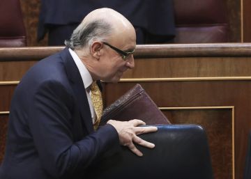El PSOE promueve la reprobación de Montoro El PSOE promueve la reprobación de Montoro