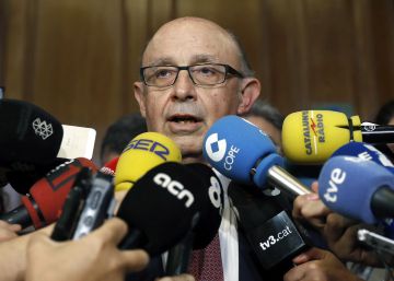 Montoro dice sentirse “concernido” por la anulación de la amnistía fiscal Montoro dice sentirse “concernido” por la anulación de la amnistía fiscal