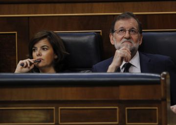 Rajoy desacredita a Iglesias y cuestiona su nivel para ser presidente Rajoy desacredita a Iglesias y cuestiona su nivel para ser presidente