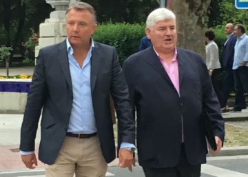 Acoso y derribo a la funcionaria que perturbó al señor alcalde Acoso y derribo a la funcionaria que perturbó al señor alcalde