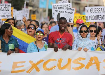Miles de manifestantes exigen que España cumpla con los refugiados Miles de manifestantes exigen que España cumpla con los refugiados