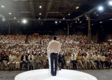 Sánchez es compromet a buscar una majoria parlamentària contra Rajoy Sánchez es compromet a buscar una majoria parlamentària contra Rajoy
