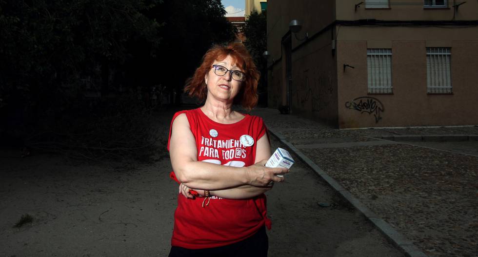 Ángeles Fernández, en tratamiento contra la hepatitis C.