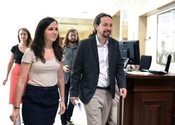 Iglesias acepta la hoja de ruta de Sánchez y relaja los plazos para otra moción de censura Iglesias acepta la hoja de ruta de Sánchez y relaja los plazos para otra moción de censura