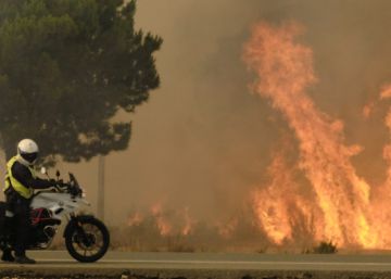 L’incendi de Huelva roman actiu als voltants del Parc de Doñana