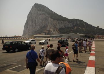 Espanya adverteix que el pacte amb Londres sobre el ‘Brexit’ no afecta Gibraltar Espanya adverteix que el pacte amb Londres sobre el ‘Brexit’ no afecta Gibraltar