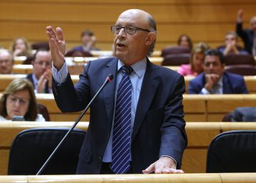 Solo el PP se opone a la reprobación de Montoro en el Congreso Solo el PP se opone a la reprobación de Montoro en el Congreso