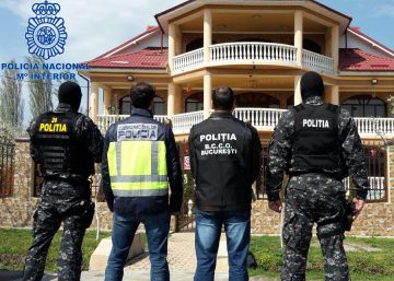 Los teleoperadores que vendían los datos de clientes a una red de estafadores Los teleoperadores que vendían los datos de clientes a una red de estafadores