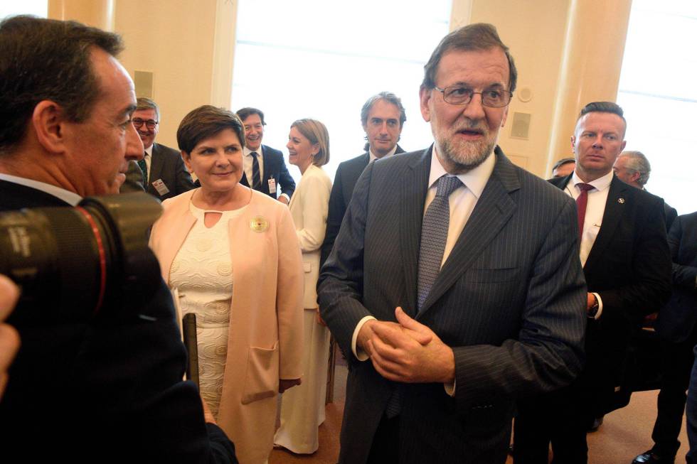 El Gobierno denunciará a los municipios que cedan locales para el referéndum independentista El Gobierno denunciará a los municipios que cedan locales para el referéndum independentista