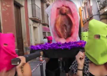 Tres mujeres serán juzgadas por organizar “la procesión del coño insumiso” Tres mujeres serán juzgadas por organizar “la procesión del coño insumiso”