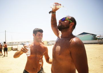 La ola de calor se queda hasta el domingo, aunque la temperatura baja La ola de calor se queda hasta el domingo, aunque la temperatura baja