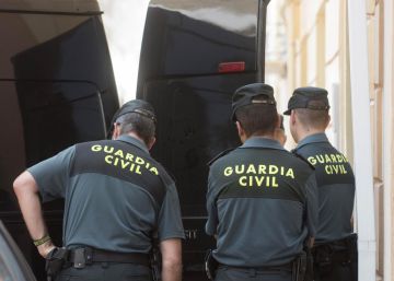 Un hombre asesina a su mujer en Granada y después se suicida Un hombre asesina a su mujer en Granada y después se suicida