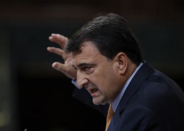El PNV exige al Gobierno que no aplique el artículo 155 El PNV exige al Gobierno que no aplique el artículo 155