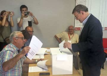 Puig y Vara, reelegidos en las primarias del PSOE Puig y Vara, reelegidos en las primarias del PSOE