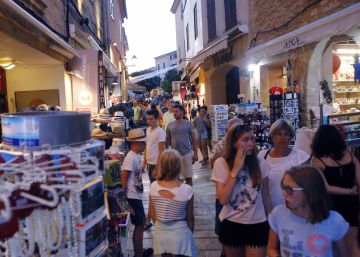 Baleares fija un límite de 623.624 plazas para turistas que irá reduciendo