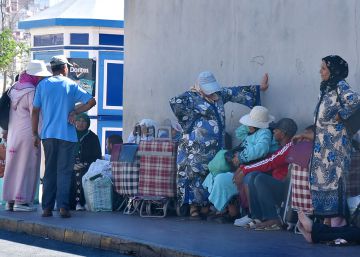 La “presión migratoria” obliga a cerrar la frontera de Ceuta al porteo La “presión migratoria” obliga a cerrar la frontera de Ceuta al porteo