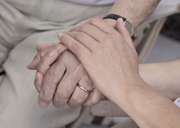 La Obra Social la Caixa atiende a cerca de 117.500 enfermos terminales desde 2009 La Obra Social la Caixa atiende a cerca de 117.500 enfermos terminales desde 2009