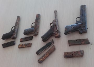 La presa navarra en la que ‘brotan’ armas de guerra La presa navarra en la que ‘brotan’ armas de guerra