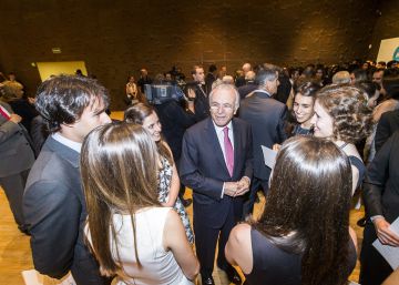 La Caixa lanza 30 becas dotadas con 18 millones para investigadores