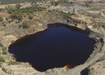 Cinco meses para desactivar el ‘lago asesino’ de Huelva Cinco meses para desactivar el ‘lago asesino’ de Huelva