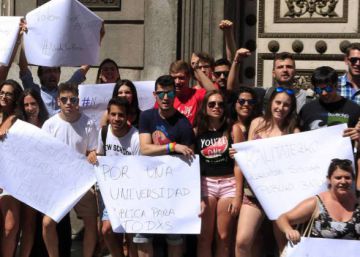 Las becas del Estado suben más en las universidades privadas