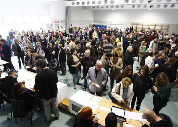 Catalan independence referendum faces mounting irregularities Catalan independence referendum faces mounting irregularities