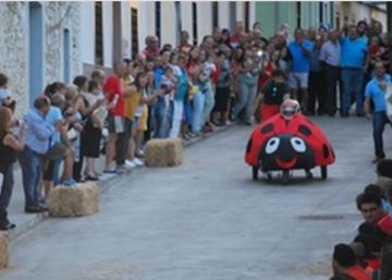 Un niño y un adulto heridos graves en una carrera de ‘autos locos’ en Orellana la Vieja (Badajoz) Un niño y un adulto heridos graves en una carrera de ‘autos locos’ en Orellana la Vieja (Badajoz)