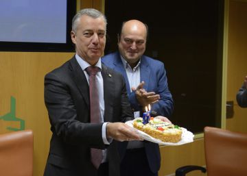 El PNV apoya el plan del PSOE para revisar el modelo territorial El PNV apoya el plan del PSOE para revisar el modelo territorial