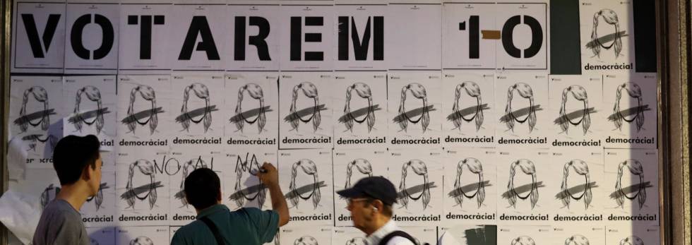 Rivera urge a Rajoy a aplicar el artículo 155 y critica que Sánchez quiera dialogar con Puigdemont