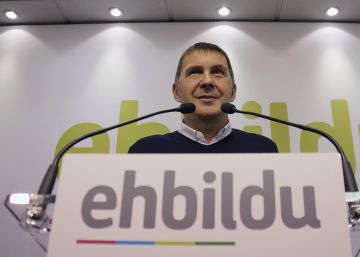 Otegi rechaza la mediación propuesta por Urkullu entre Rajoy y Puigdemont