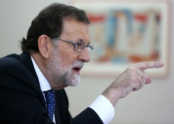 Rajoy: “Un Govern de concentració podria ajudar però n’hi hauria prou amb estar junts”