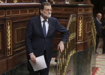 Rajoy activa el 155 con apoyo del PSOE y accede a reformar la Constitución Rajoy activa el 155 con apoyo del PSOE y accede a reformar la Constitución
