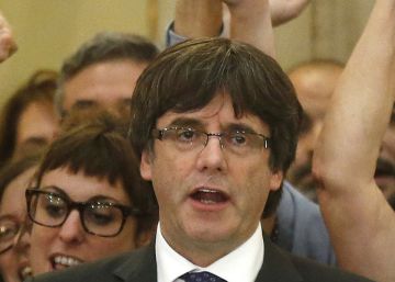 Acusado de sedição, presidente destituído da Catalunha se refugia na Bélgica