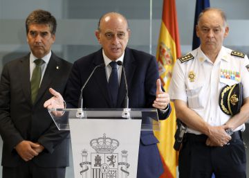 La cúpula policial compró equipos de espionaje telefónico sin autorización