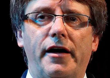 Presidente destituído da Catalunha se entrega voluntariamente em Bruxelas
