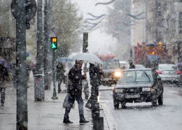 El primer temporal de frío deja nieve en cotas bajas del norte e incluso en Mallorca