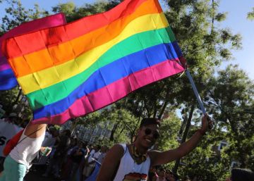 El Congreso abre la vía a que los menores puedan cambiar de nombre y sexo en el registro