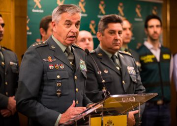 Sánchez Corbí, hijo y nieto de guardia civil