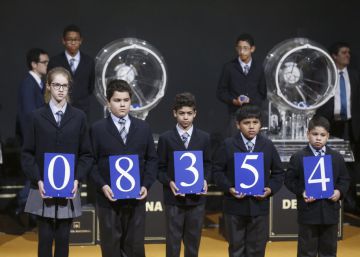 El 30% de los jugadores de Lotería de Navidad reinvierte 20 euros en El Niño