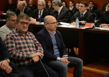 Los acusados de corrupción del PNV buscan un pacto con la Fiscalía de Álava