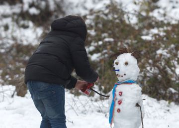 Un nuevo frente trae más frío, nieve, precipitaciones y heladas