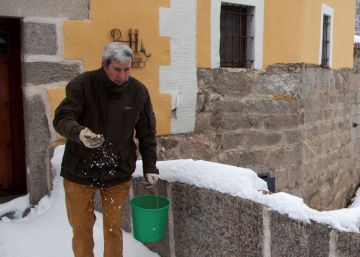 Un nuevo frente más activo mantiene a 12 provincias en alerta por nieve
