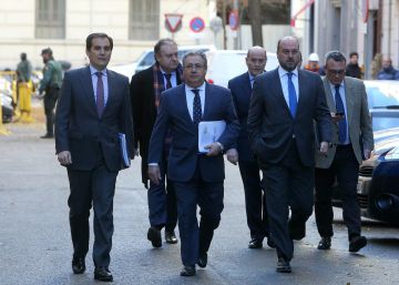 El conflictivo año del ministro Zoido al frente de Interior