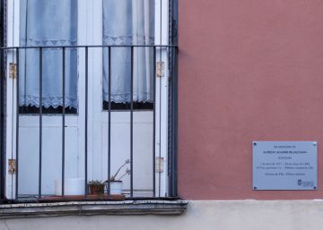 Pamplona coloca las dos primeras placas recordando a víctimas de ETA