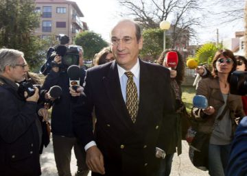 El ‘nietísimo’ de Franco, contra la Guardia Civil